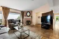 5 2345 CRANLEY DRIVE - thumbnail 4