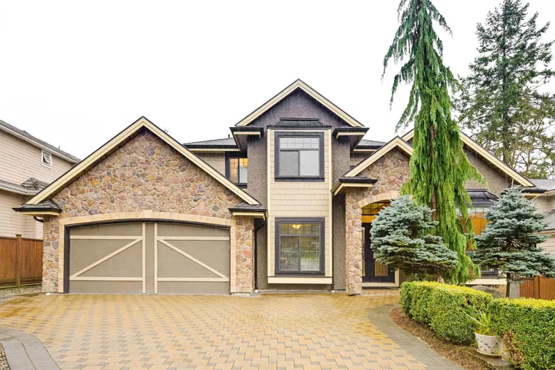 10876 78A AVENUE - photo 1 of 25