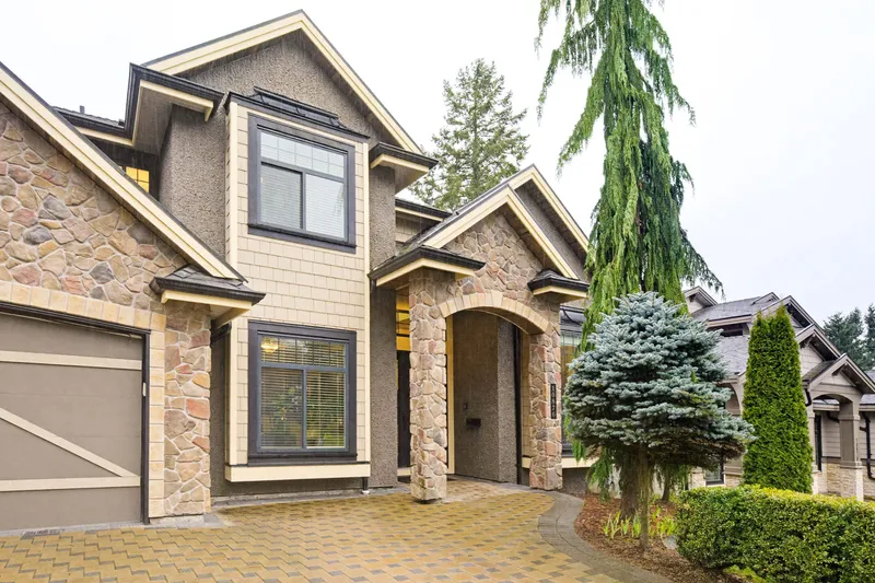 10876 78A AVENUE - photo 4 of 25