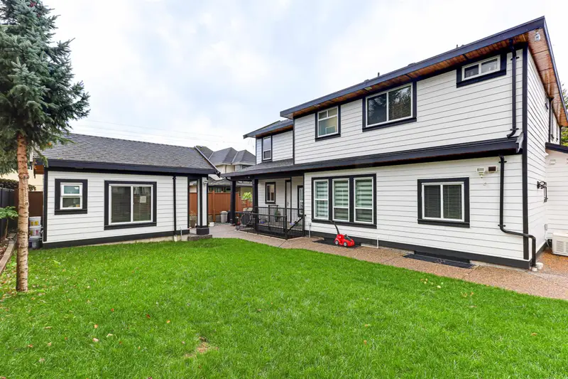 7420 116 ST STREET - photo 2 of 25