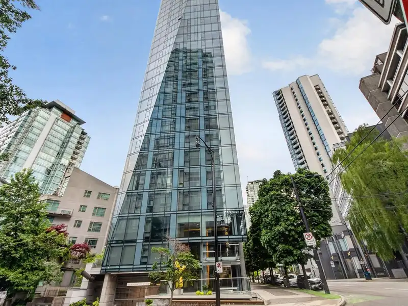 1902 1499 W PENDER STREET - photo 1 of 22