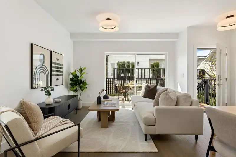 1 328 W 14TH STREET - photo 3 of 25