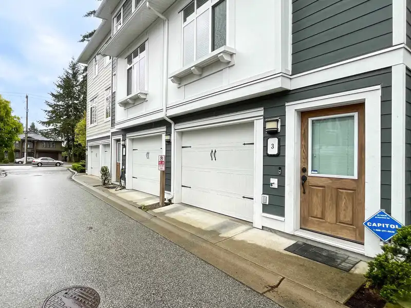 3 8433 164TH STREET - photo 2 of 32