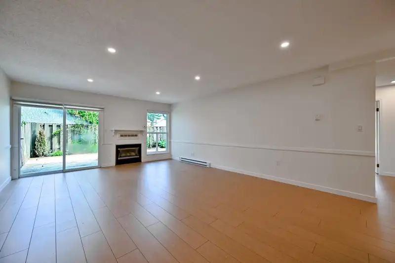 72 3030 TRETHEWEY STREET - photo 3 of 34