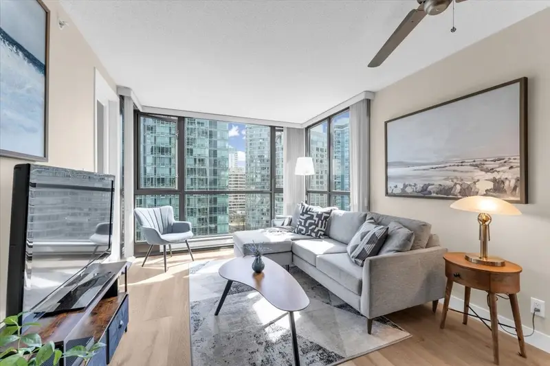 2011 1331 ALBERNI STREET - photo 1 of 25