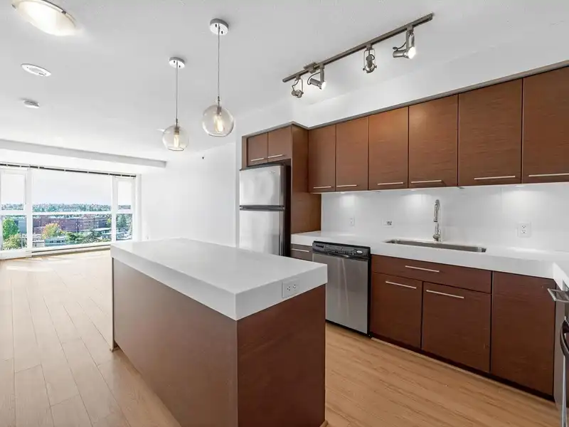 1007 2770 SOPHIA STREET - photo 2 of 25