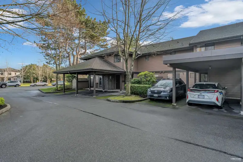 1502 4900 FRANCIS ROAD - photo 2 of 27