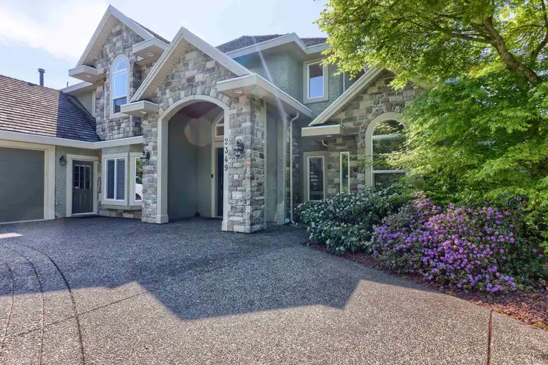 2349 135A STREET - photo 3 of 39