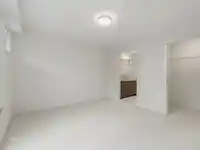7891 OAK STREET - thumbnail 9