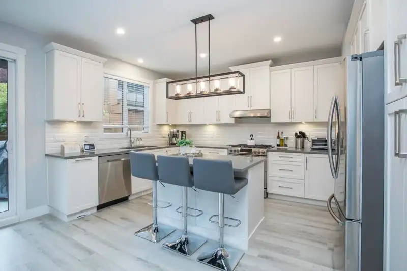 27 3618 150 STREET - photo 2 of 39