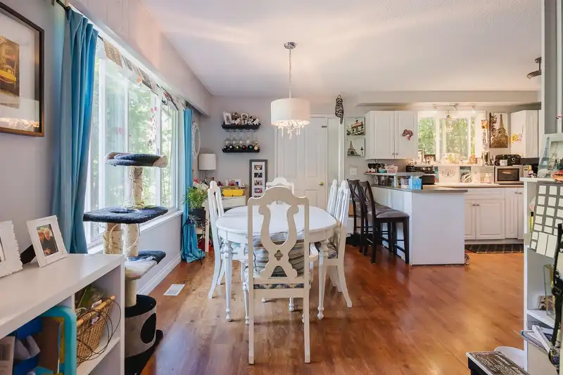 1255 MALVERN PLACE - photo 3 of 40