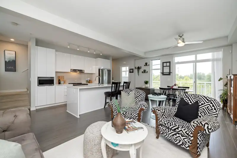2403 11295 PAZARENA PLACE - photo 3 of 40