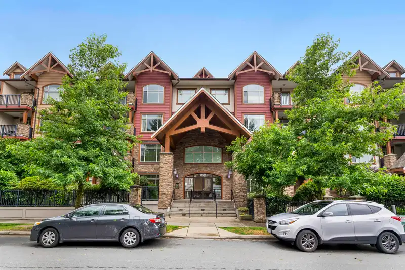 208 12525 190A STREET - photo 1 of 30