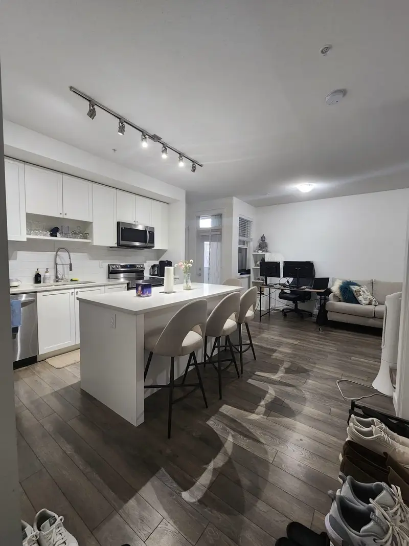 316 15825 85 AVENUE - photo 4 of 25