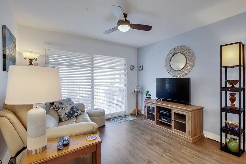 307 12248 224TH STREET - photo 2 of 26