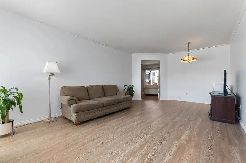 45358 PAIGE PLACE - photo 4 of 35