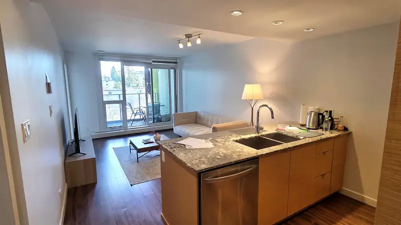 419 135 E 17TH STREET - photo 4 of 25