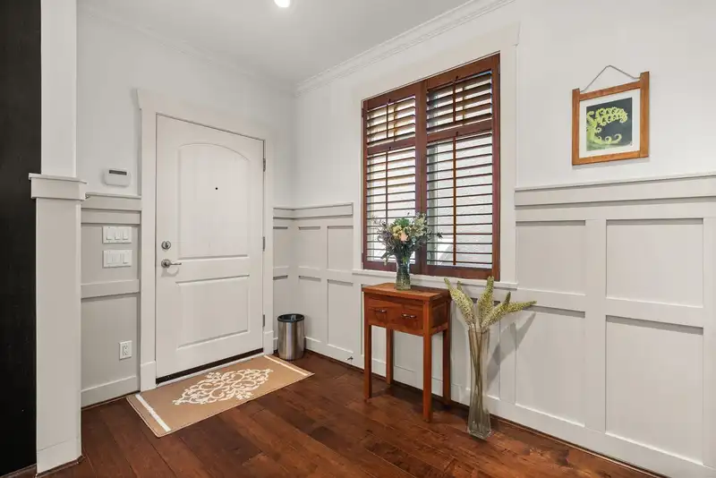1881 W 13TH AVENUE - photo 2 of 32