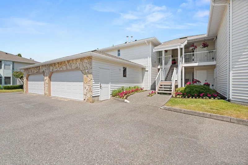 131 7156 121 STREET - photo 1 of 25