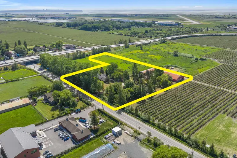 7064 LADNER TRUNK ROAD - photo 1 of 23