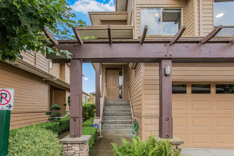 47 16655 64 AVENUE - photo 4 of 30