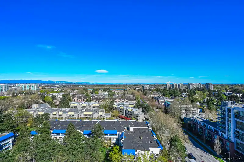 1702 5933 COONEY ROAD - photo 4 of 40