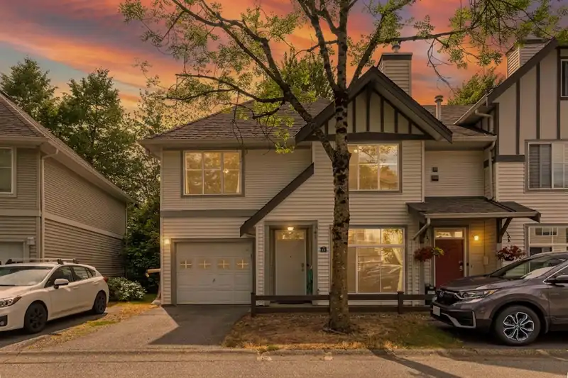 52 6465 184A STREET - photo 1 of 28
