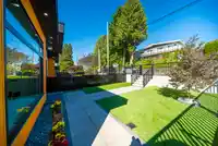 8012 11TH AVENUE - thumbnail 4