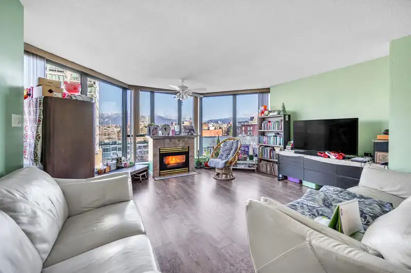 604 1088 QUEBEC STREET - photo 4 of 17