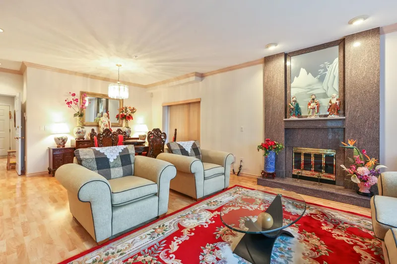 7823 HUDSON STREET - photo 1 of 25