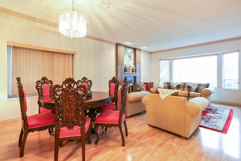 7823 HUDSON STREET - photo 4 of 25