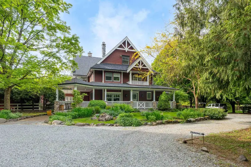 25769 82 AVENUE - photo 2 of 25