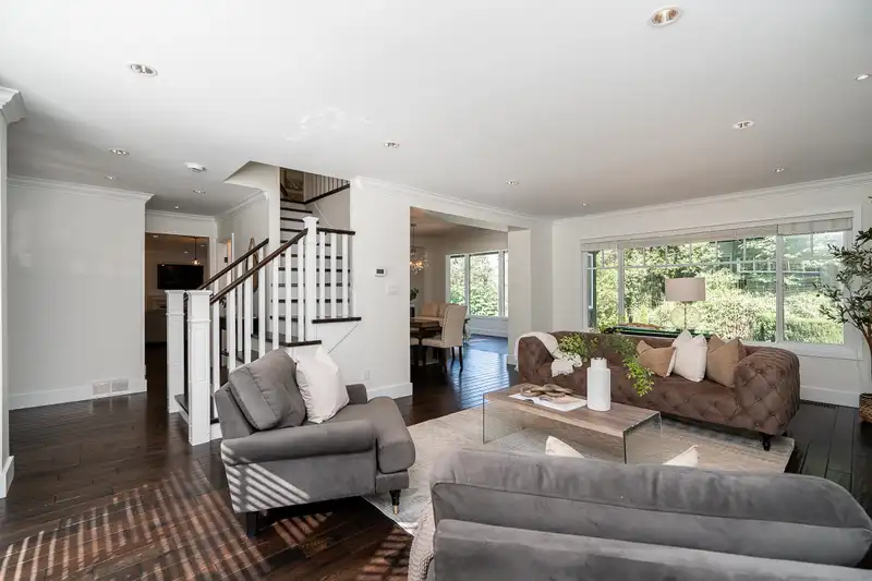 949 FRESNO PLACE - photo 2 of 40