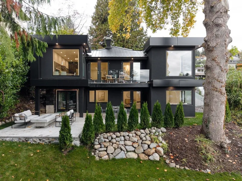 2508 NELSON AVENUE - photo 2 of 21