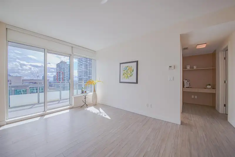 2310 4508 HAZEL STREET - photo 4 of 17
