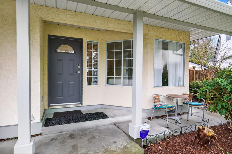 885 165 STREET - photo 3 of 25