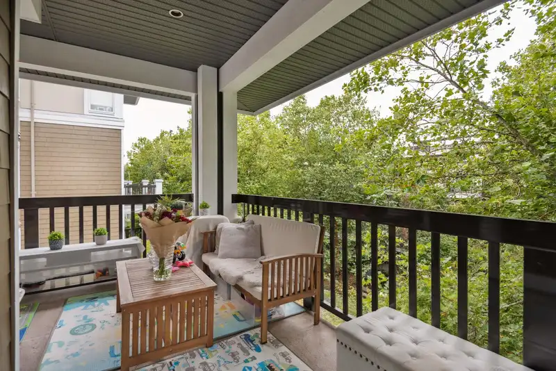 311 6279 EAGLES DRIVE - photo 3 of 11
