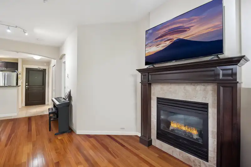 311 6279 EAGLES DRIVE - photo 4 of 11