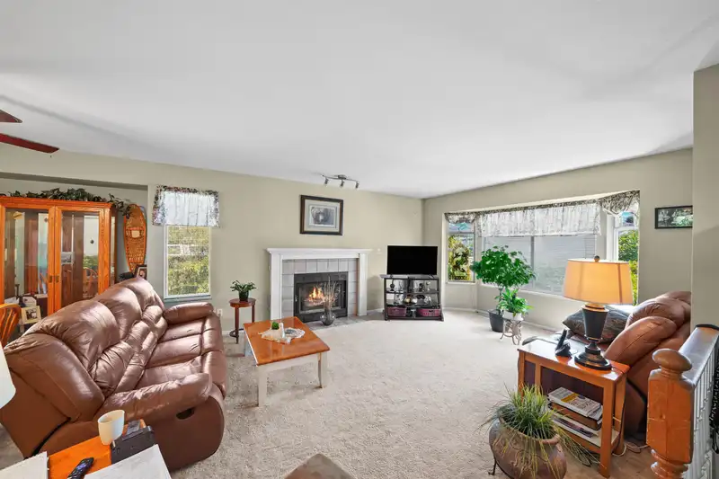 11545 WARESLEY STREET - photo 4 of 28
