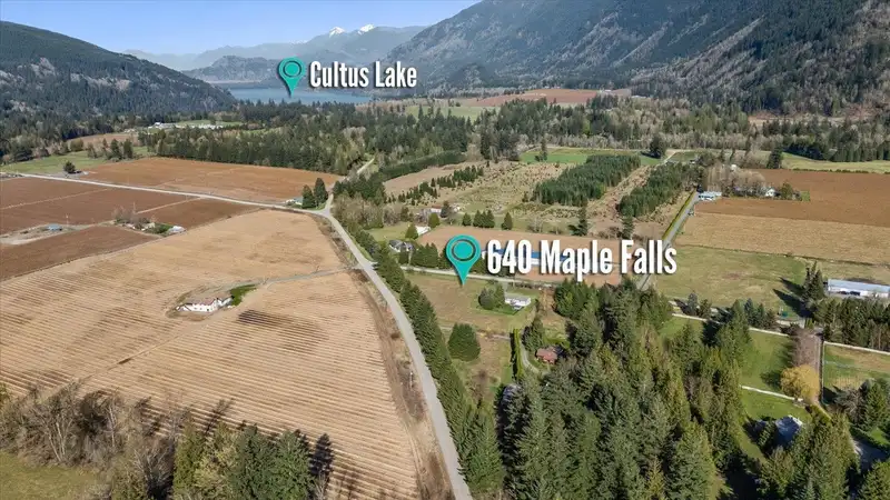 640 MAPLE FALLS ROAD - photo 1 of 40