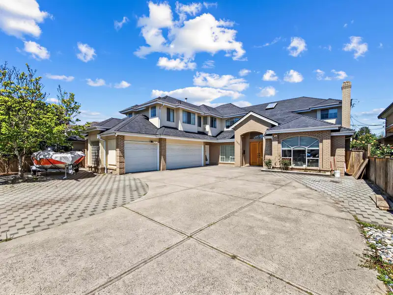 7311 BELAIR DRIVE - photo 1 of 17