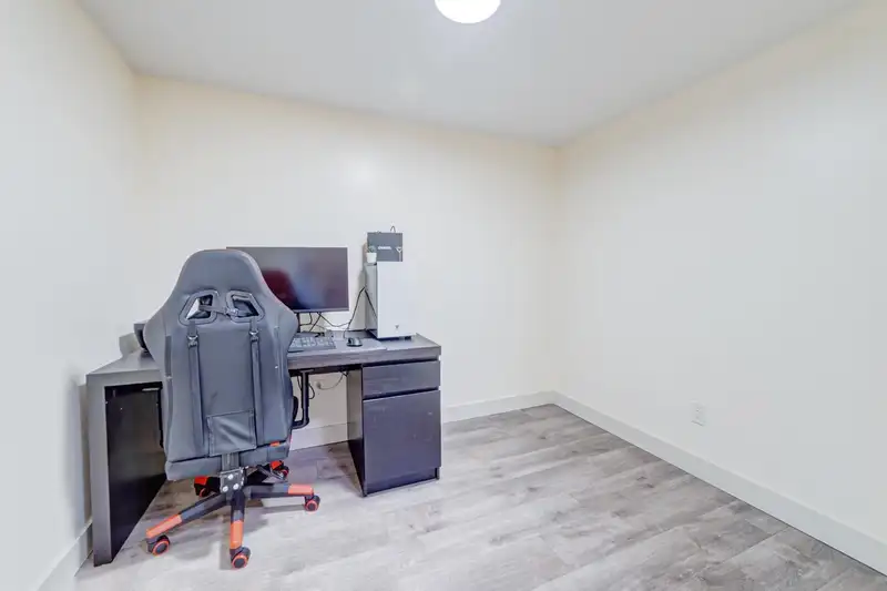 238 10838 CITY PARKWAY - photo 2 of 22