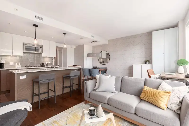202 4083 CAMBIE STREET - photo 2 of 19