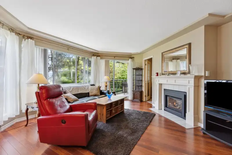 105 8600 LANSDOWNE ROAD - photo 2 of 23