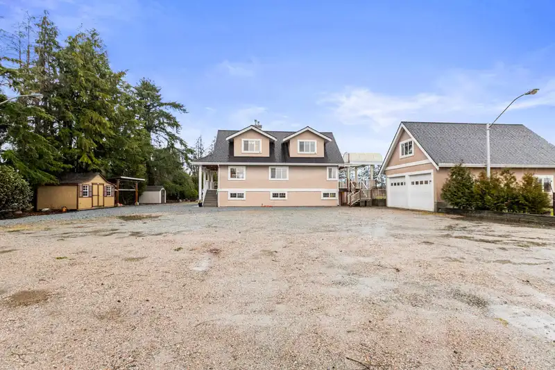 15050 HARRIS ROAD - photo 3 of 40