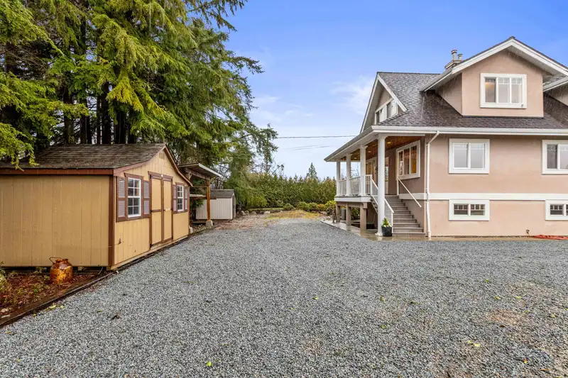 15050 HARRIS ROAD - photo 4 of 40