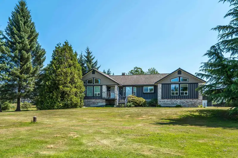 7094 267 STREET - photo 4 of 40