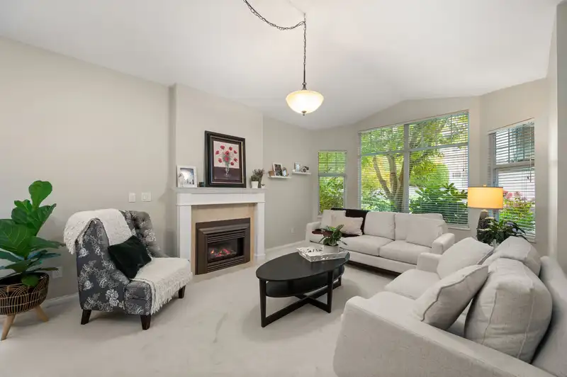 14 15020 27A AVENUE - photo 4 of 24