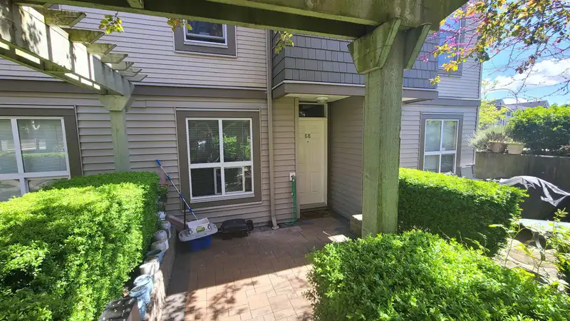 68 15353 100 AVENUE - photo 1 of 12