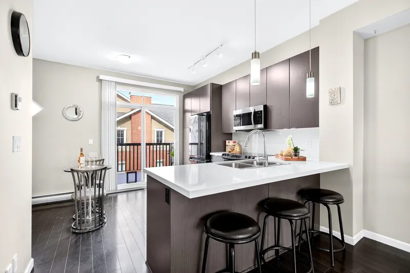 6 19505 68A AVENUE - photo 1 of 25